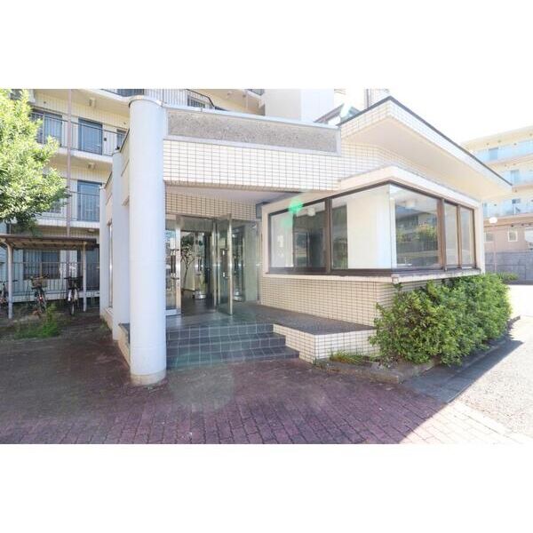 YYパレス301号室 エントランス