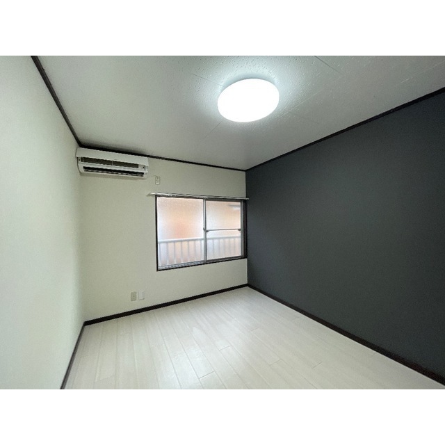 ちとせハイム202号室 リビング