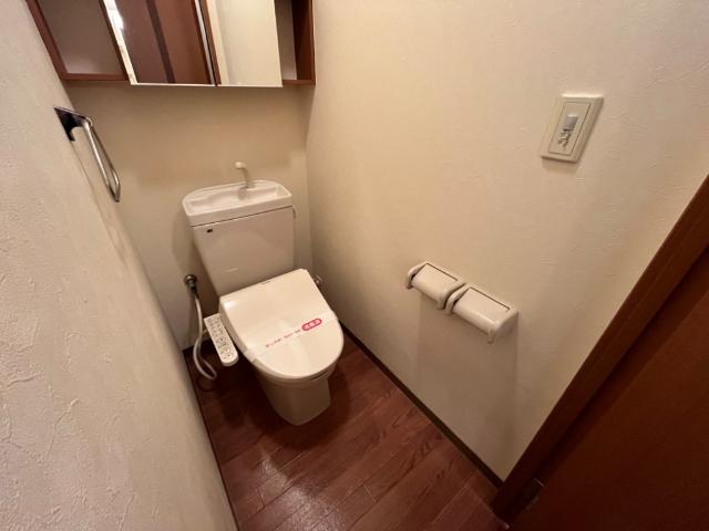 ヒルズ一本木 シャワー付トイレ