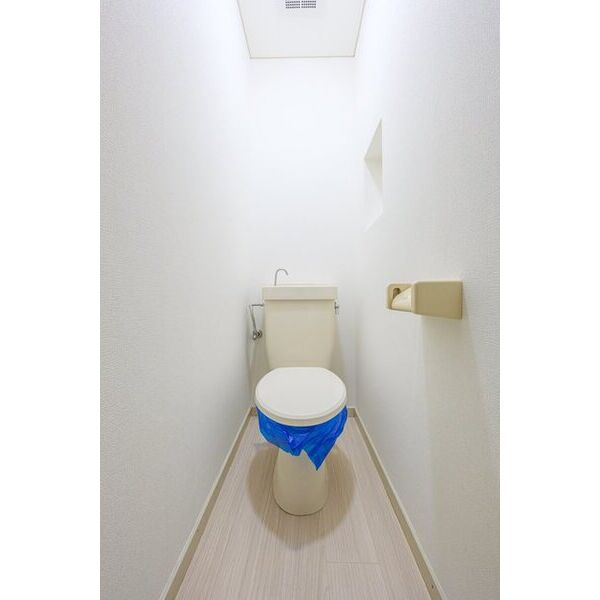 レオパレスブランカ0101号室 トイレ