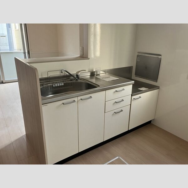 ステラ　B101号室 対面キッチン