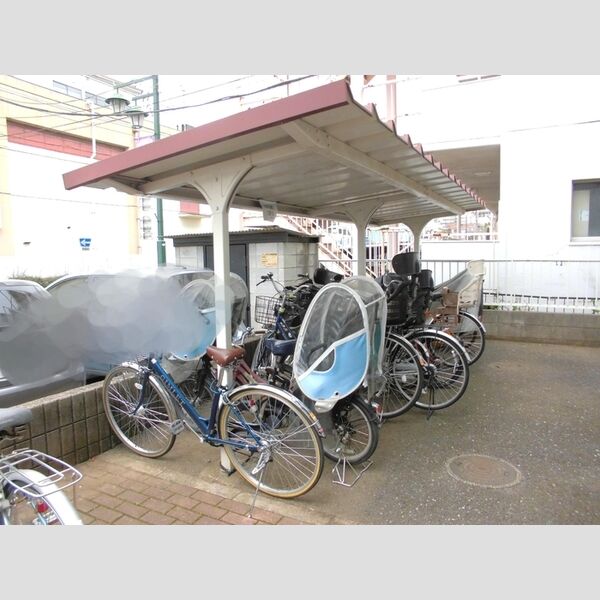 ニュースターフィールド 駐輪場