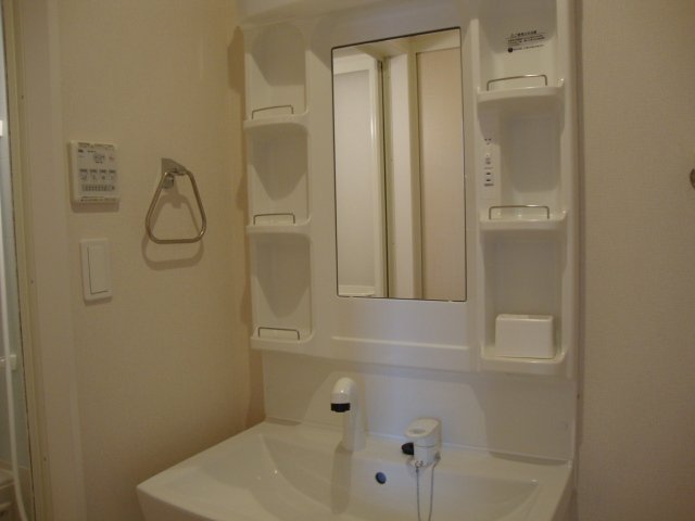 メゾン・オーガスト 洗髪洗面化粧台