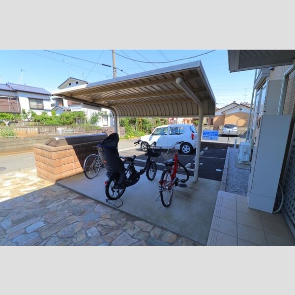 エミール　Ⅵ201号室 駐輪場