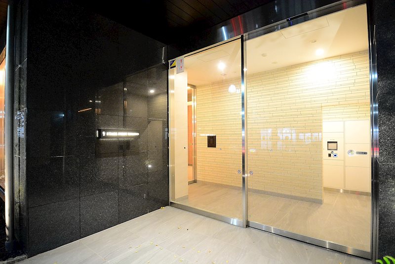 ステージファースト駒沢公園通り4階 エントランス