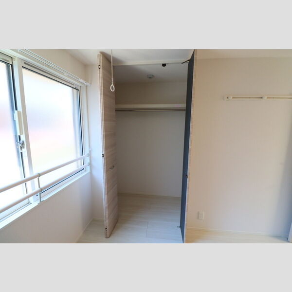 D Paina 殿町202号室 クローゼット