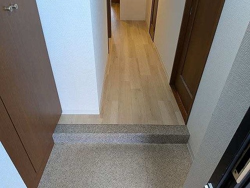 ライオンズマンション東村山第５4階 共有部からの室内