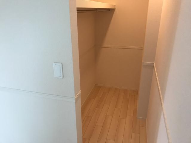 リブロ弐番館 収納