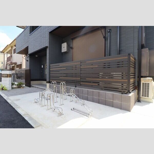 D Paina 宿河原七丁目 駐輪場