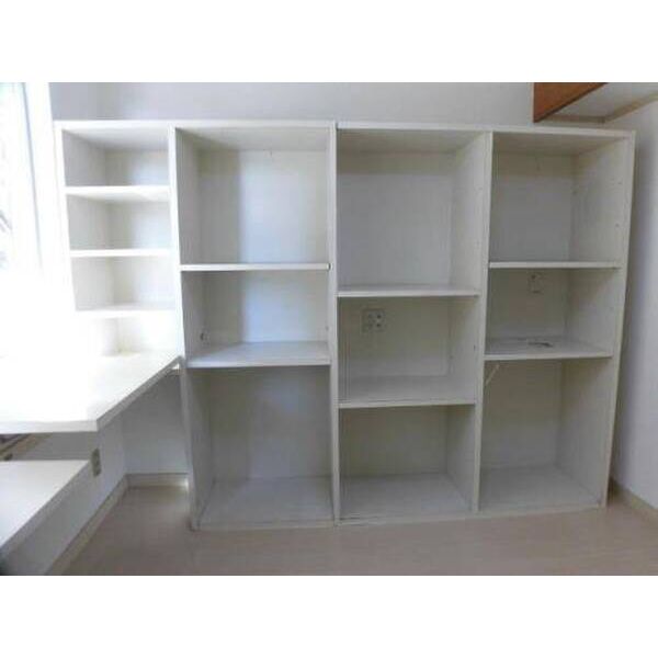 カーサ・グランデB棟0102号室 収納