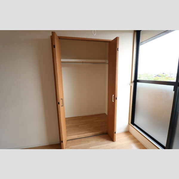 ファーストターフ鎌取　C クローゼット