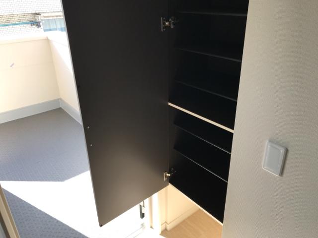 Ｉｖｙ　Ｔｅｒｒａｃｅ302号室 下駄箱