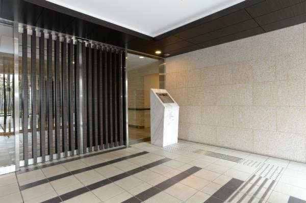 Ｂｒｉｌｌｉａ　ｉｓｔ　三軒茶屋　ブラッサムテラス2階 エントランス