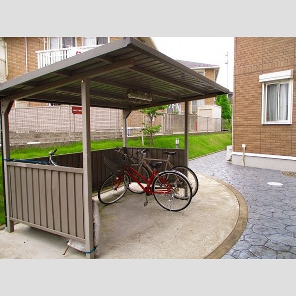 リビングタウンほたる野　E101号室 駐輪場