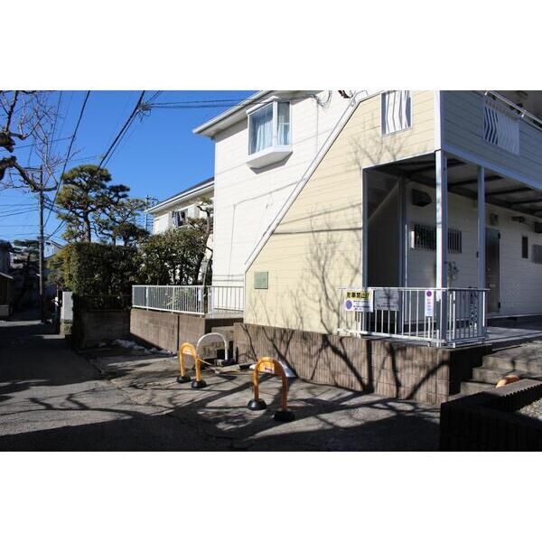 カサヴェルデ大町105号室 駐車場