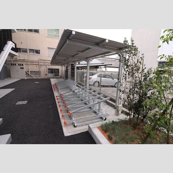 CENTRAL　COURT 駐輪場