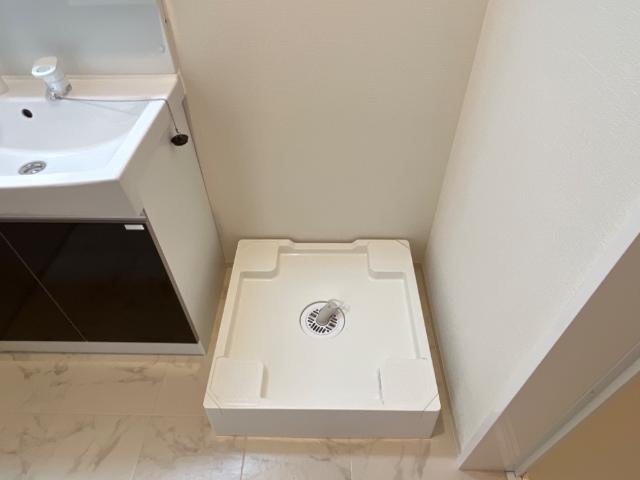 フロレゾン柏～Floraison Kashiwa～201号室 洗濯機置場