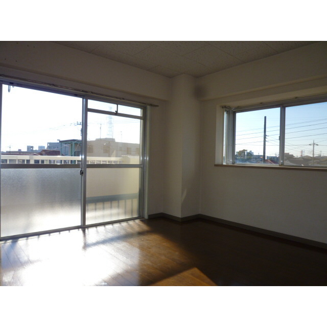 第二田口ビル リビング