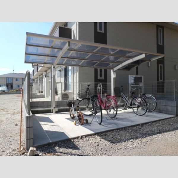 フリューリンク 駐輪場