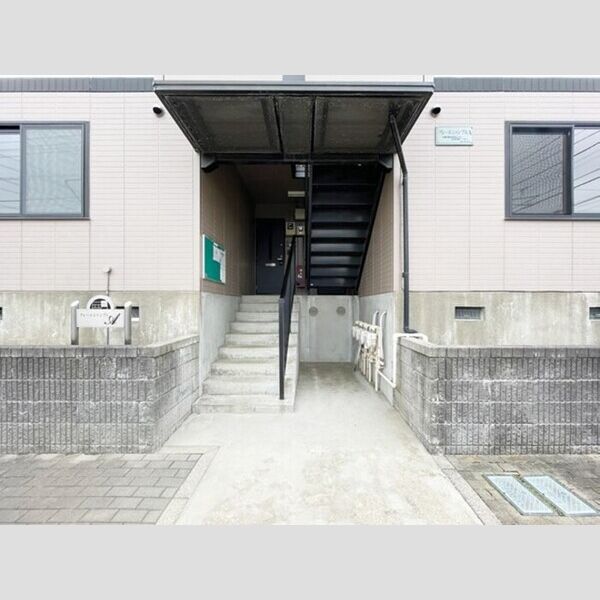 クレールシャンブル　A エントランス