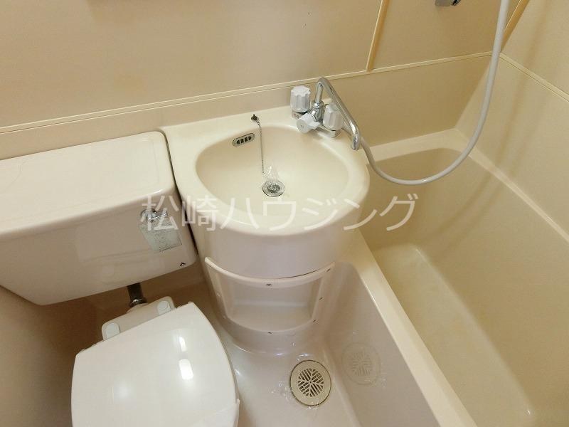 ホワイト松が丘1階 別室の写真です。