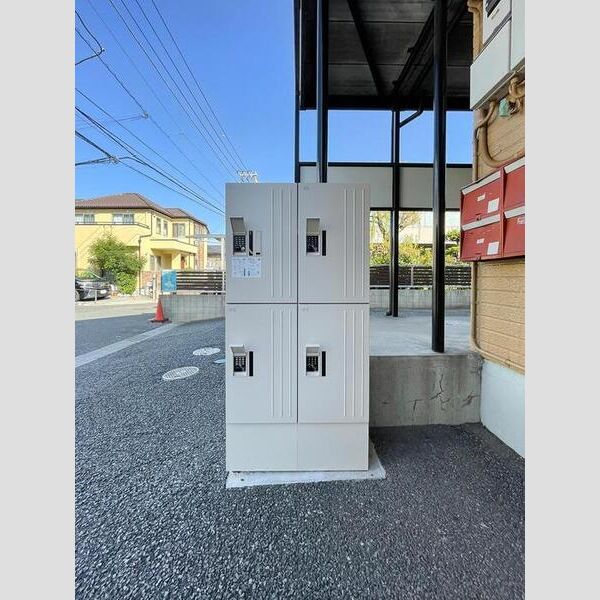 エミネンス　壱・弐番館 宅配ボックス