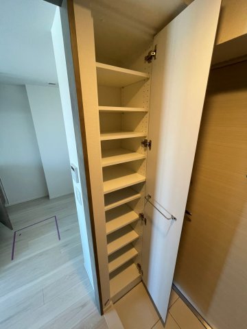 ガーラ・ステーション川崎久地5階 こまごまとしたものを収納できそうですね