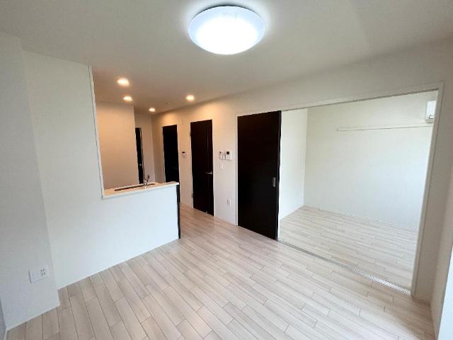 ルナフォーリア102号室 リビング