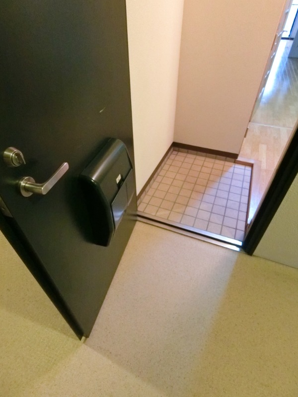 ハイグレード椿 玄関