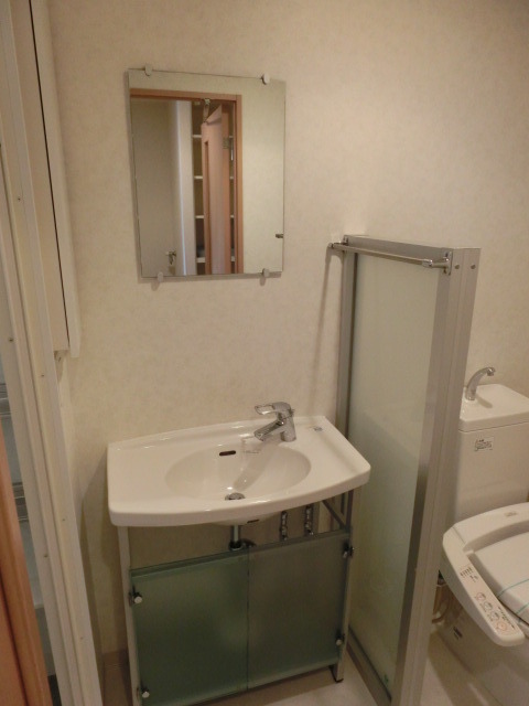 トラストコート立川0201号室 洗面