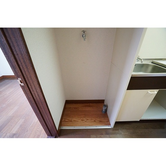 イリス三田0204号室 洗濯機置き場