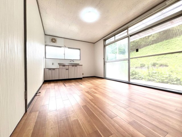 成田市高戸建て ダイニングキッチン