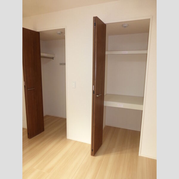 ヴィラグランデⅡ クローゼット・物入