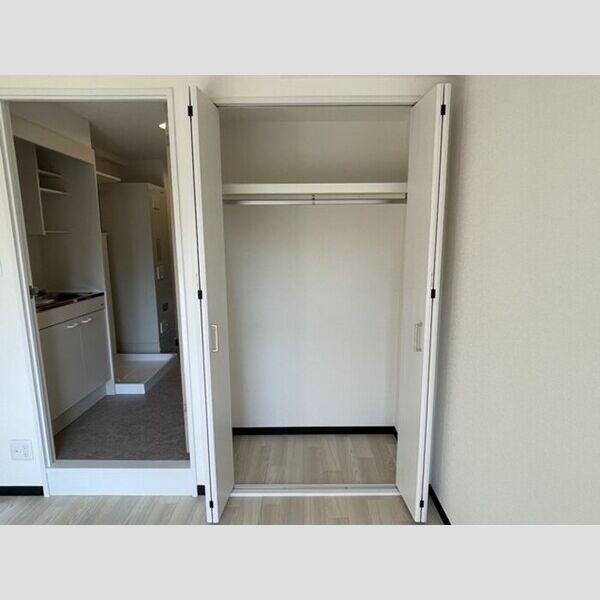 コンフォール小泉702号室 同建物別部屋の参考画像