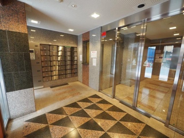 パークウェル国分寺7階 エントランス