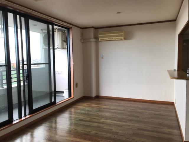 イズミガーデンヒルズ リビング