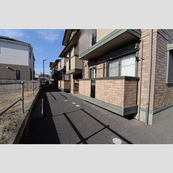 アットイーズ　Ⅴ エントランス