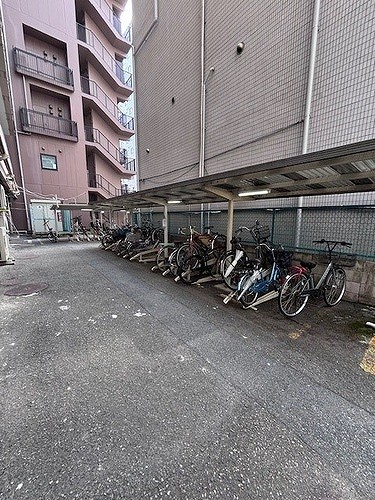 ドミール蒲田 駐車場