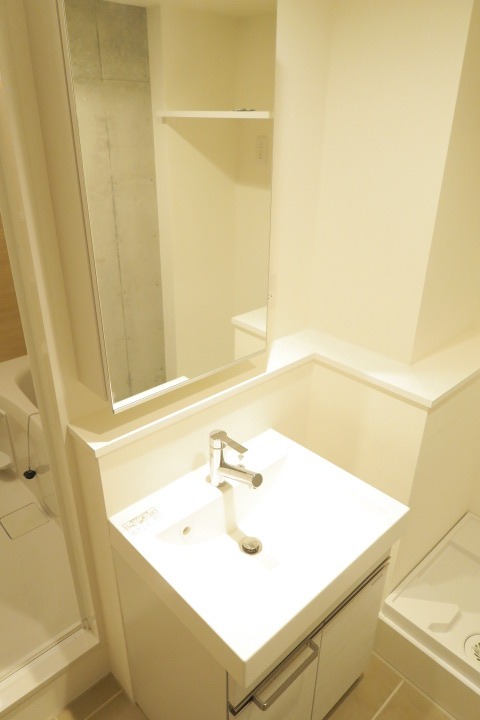 Fika代々木上原1階 洗面