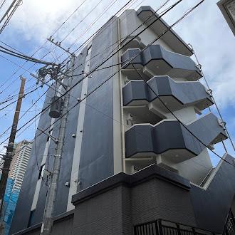 ピーニャ市川101号室 外観写真（昼）