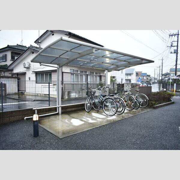 アキュール 駐輪場