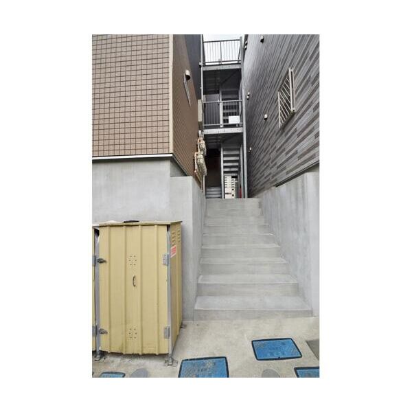 アリエッタ202号室 エントランス