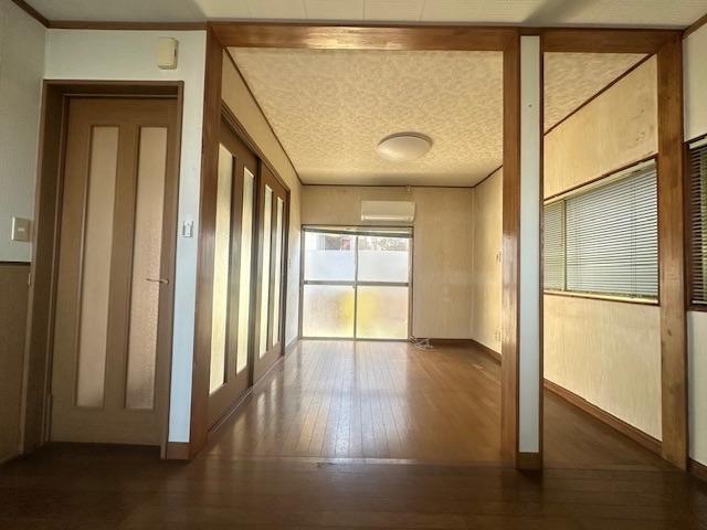 船橋市坪井西１丁目 （船橋日大前駅 ）４ＬＤＫ 陽当たりのいいリビングです