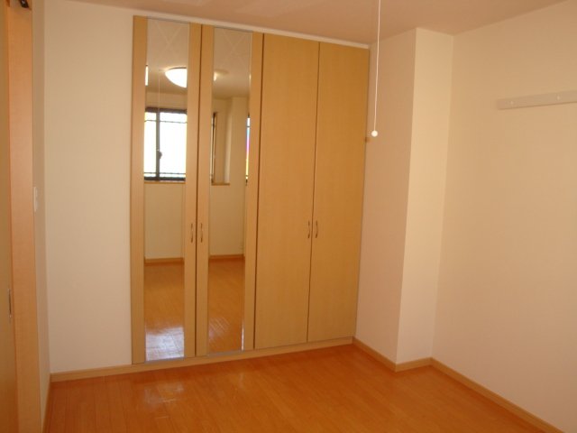 フォレストヴィラⅡ 洋室