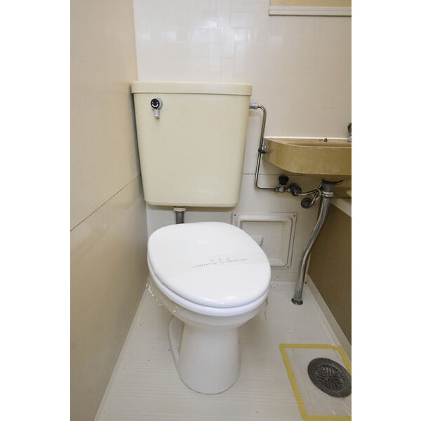 セブンハイツ0202号室 トイレ