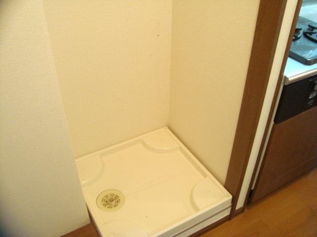 ソレイユ御幸105号室 洗濯機置場