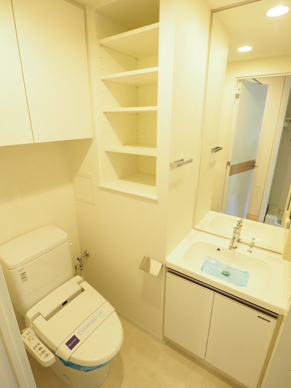 レジディア笹塚Ⅱ1階 トイレ