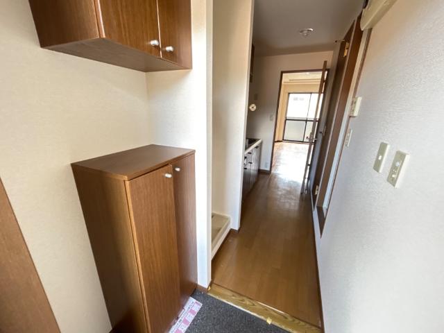 ロズウェルシブヤ201号室 玄関