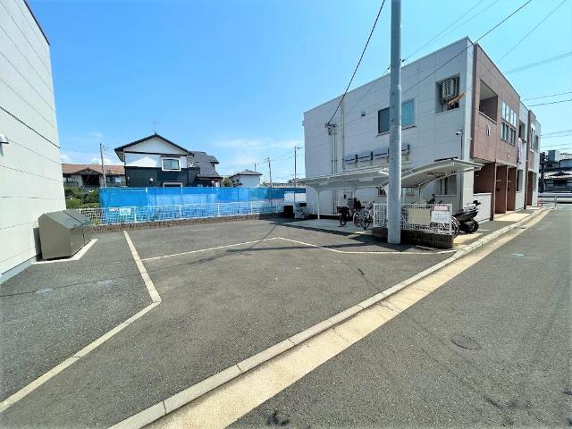 シェネ 外観写真（昼）