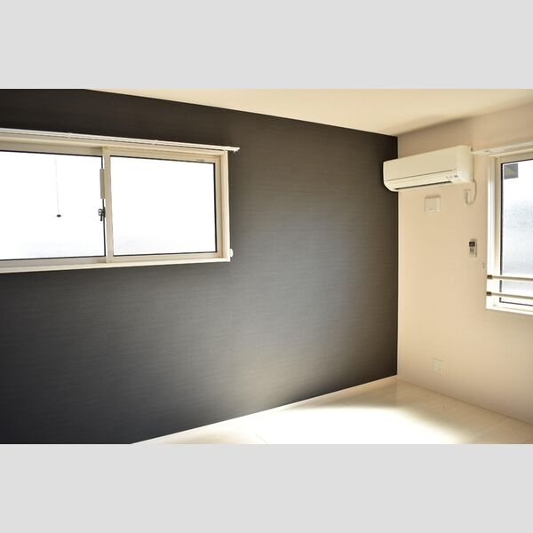 ウィステリア パレス303号室 玄関側洋室